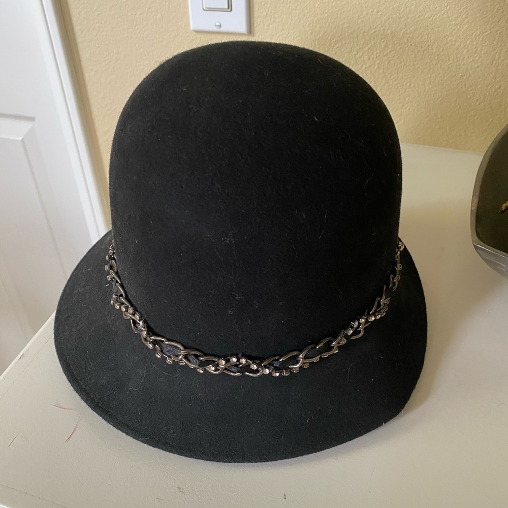 Black felt wool bucket hat with trim